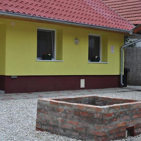 Csongradi Vendegvaro Apartmanok, Szarka Haz Zewnętrze zdjęcie