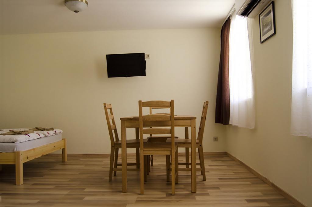 Csongradi Vendegvaro Apartmanok, Szarka Haz Zewnętrze zdjęcie