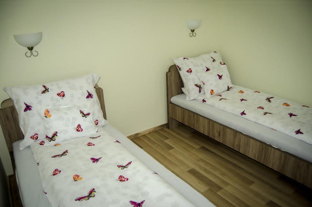Csongradi Vendegvaro Apartmanok, Szarka Haz Zewnętrze zdjęcie