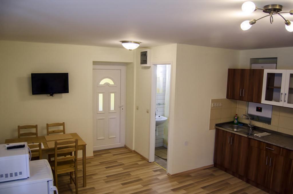Csongradi Vendegvaro Apartmanok, Szarka Haz Zewnętrze zdjęcie